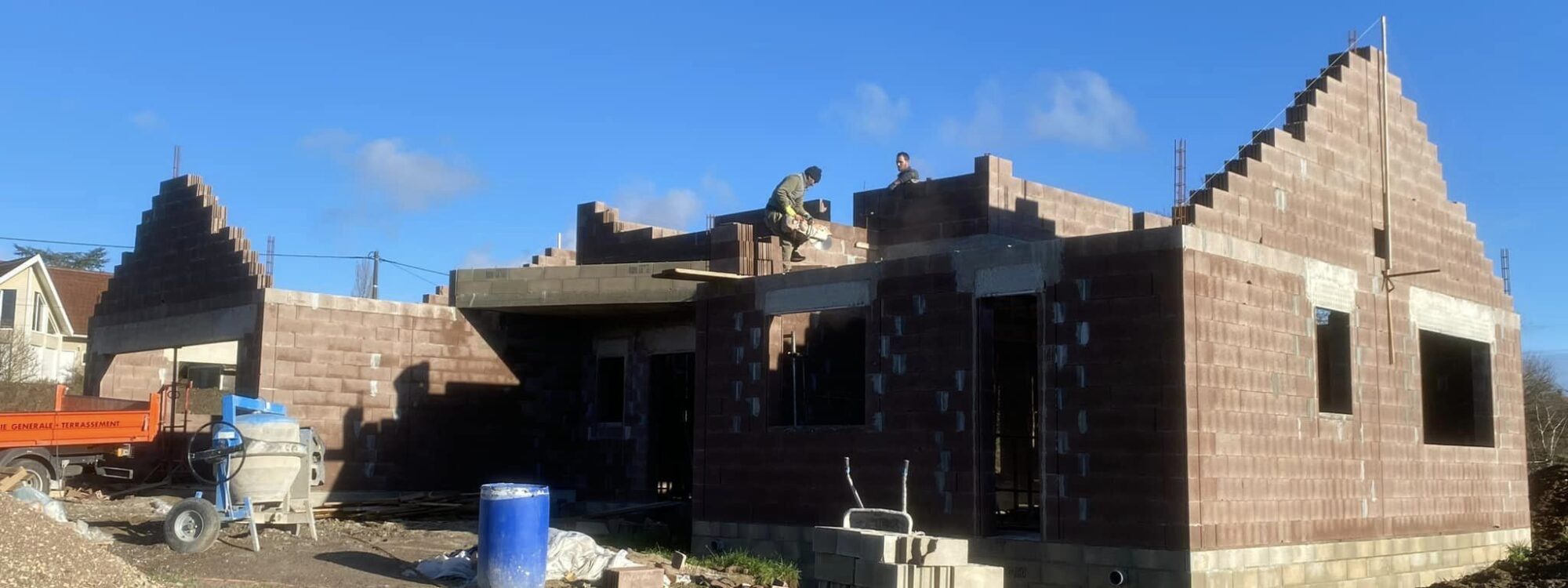 GROS OEUVRE 2000X750 | Rodrigues Père et Fils Travaux de gros œuvre, maçonnerie générale et démolition sur les secteurs de Belfort, Lure et Montbéliard Valentigney