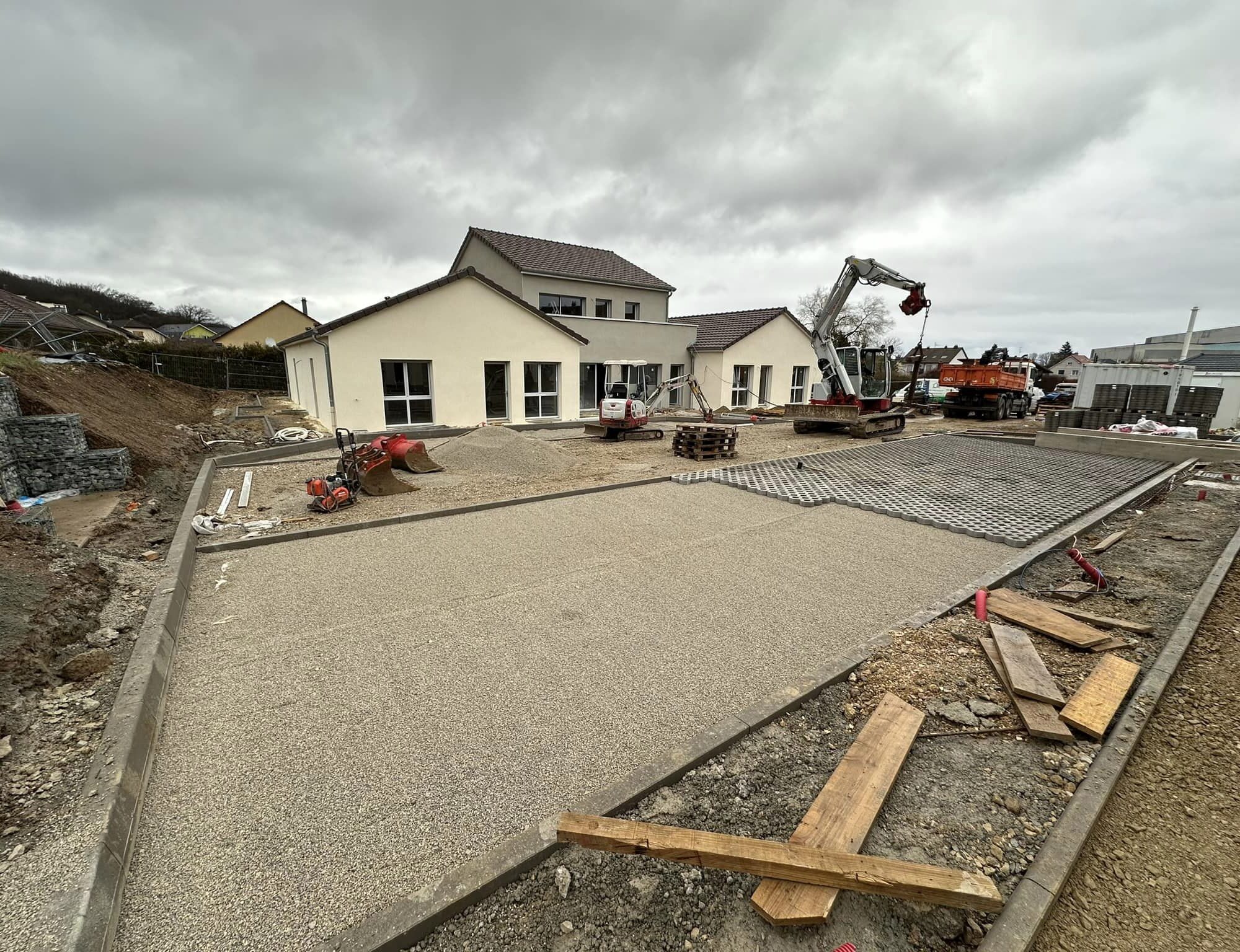 Quels sont les avantages d’un plancher sur vide sanitaire pour une extension de maison ? Luxeuil-les-Bains