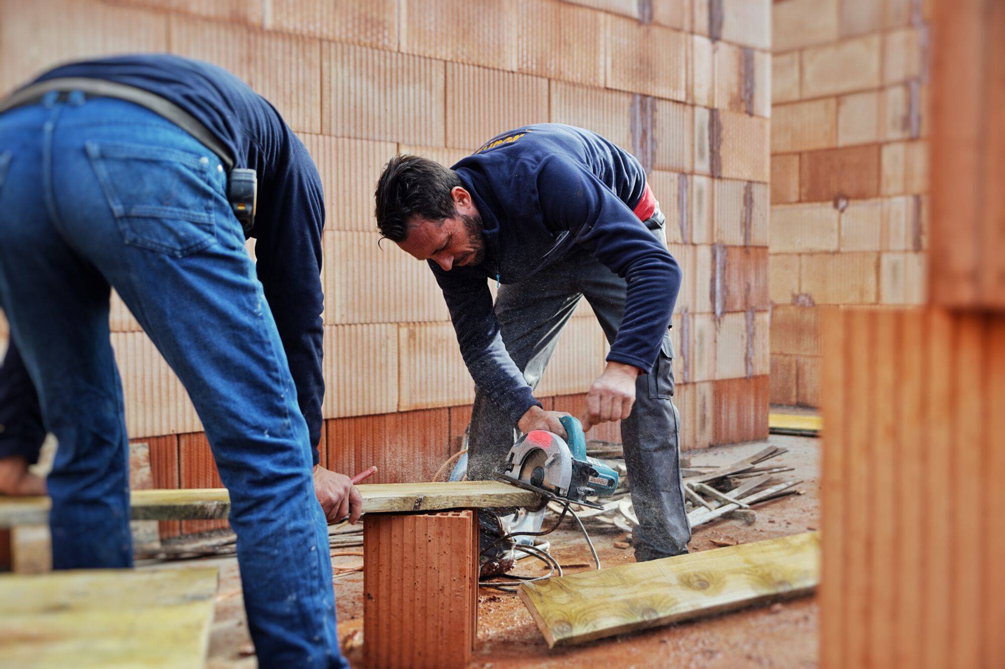 Quels sont les critères essentiels pour réussir la construction d’un garage attenant ou indépendant ? Luxeuil-les-Bains